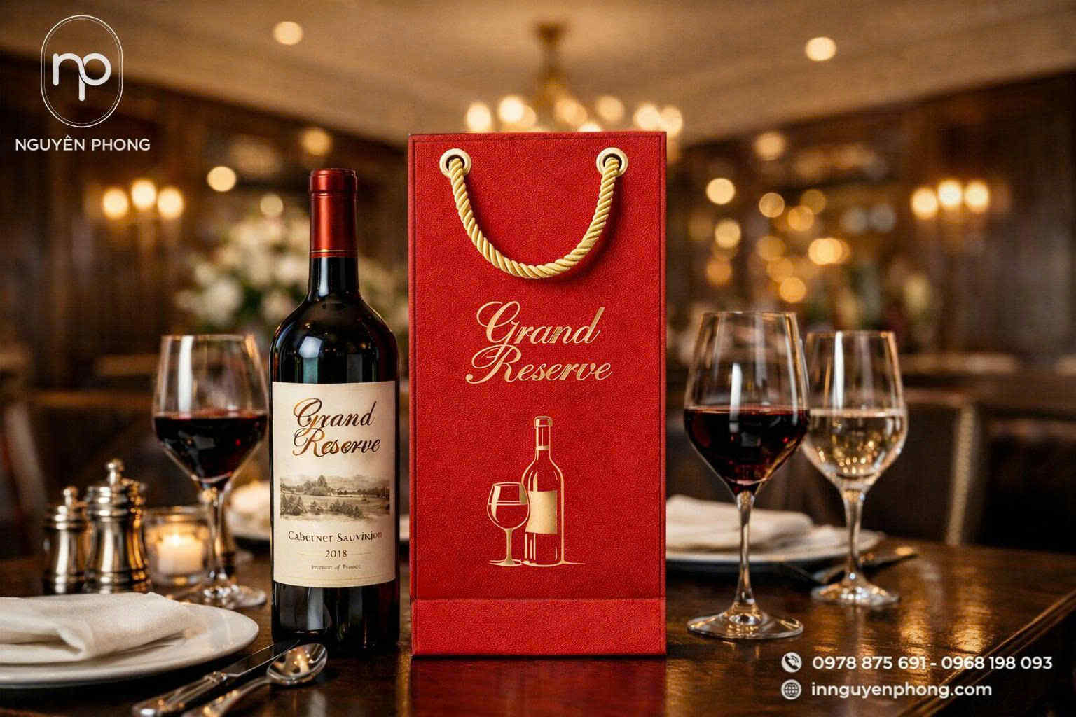 Mẫu túi giấy đựng rượu đơn giản 